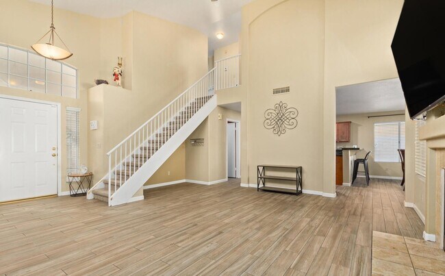 Foto del edificio - 3 BR 2.5 BA Glendale