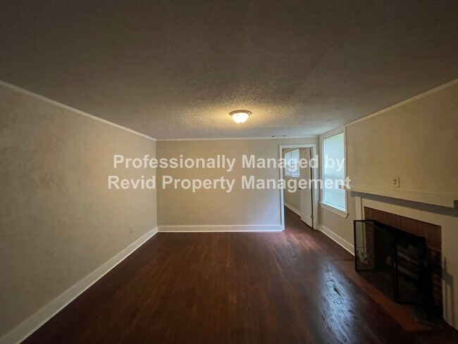 Foto del edificio - 4 Bedroom 2 Bath Home!!! Section 8 Welcome!