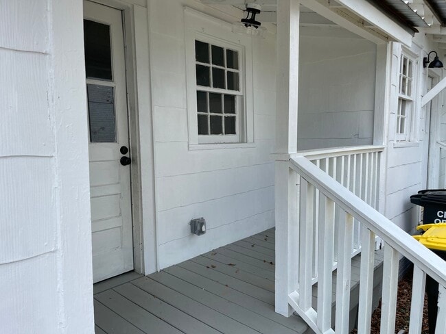 Building Photo - 1 Bedroom 1 Bath Duplex in Opelika