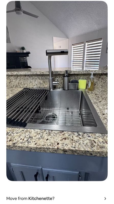 Foto del edificio - 2409 Summer Pl Dr