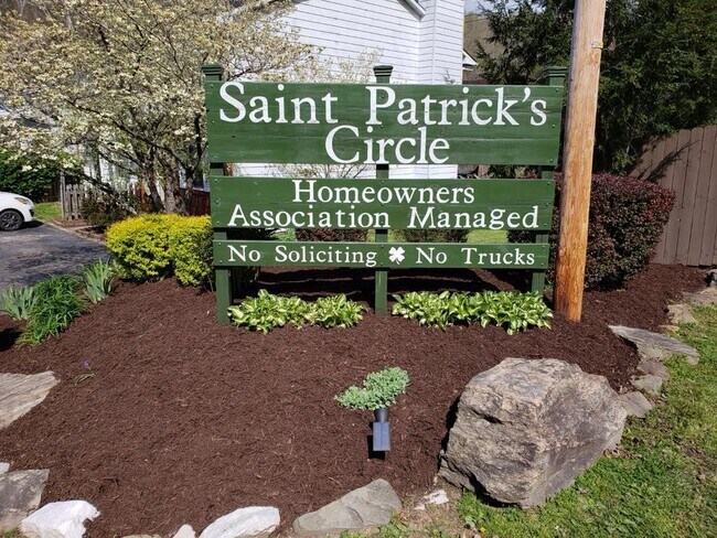 Foto del edificio - 5050 St Patrick Cir