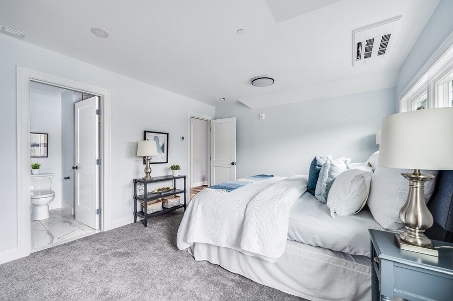 Foto principal - 451 Essex St