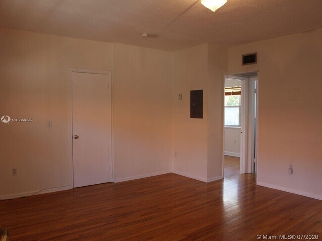 Foto del edificio - 736 13th St