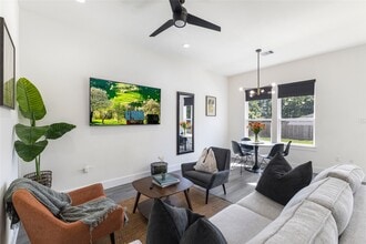 Building Photo - 4802 Angleton St