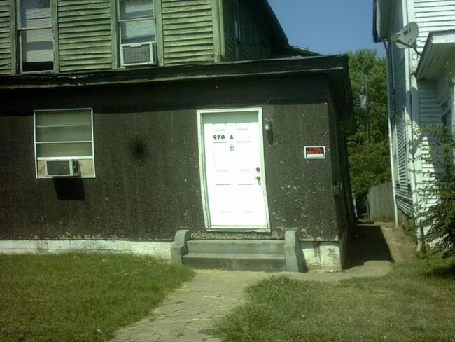 Building Photo - 970 Washington Ave