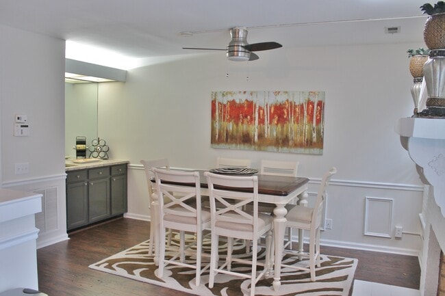 Foto del edificio - 7245 Meeting St