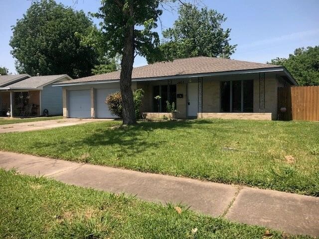 Building Photo - 3807 Bennett Dr