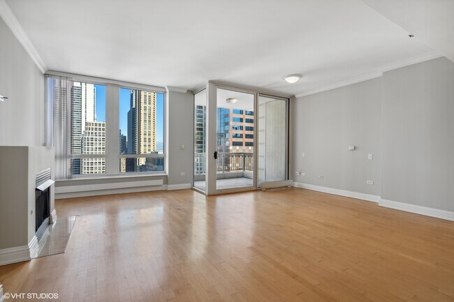 Foto del edificio - 55 E Erie St