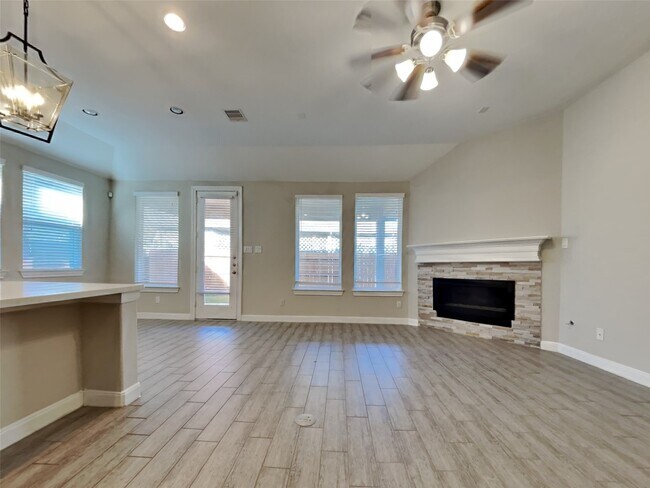 Foto del edificio - 24622 Windmill Canyon Ln