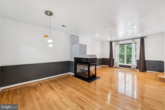 Building Photo - 1541 Northern Neck Dr