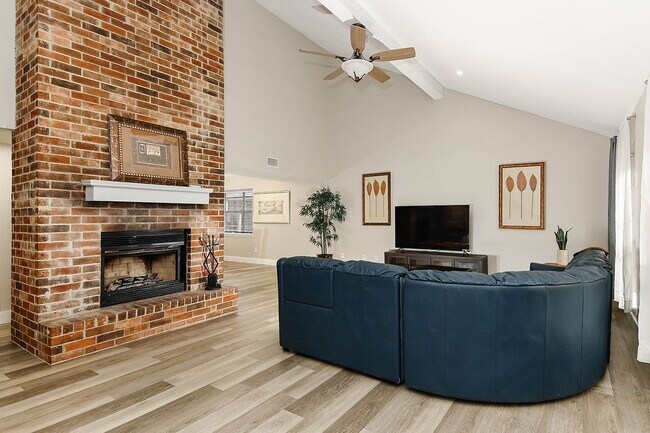 Foto del edificio - 103 N Deerfoot Cir
