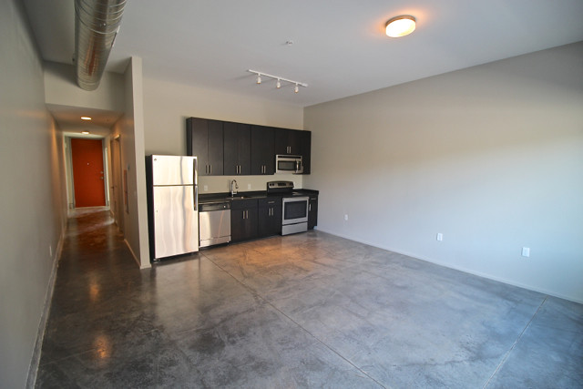 Building Photo - 2903 Gillham Rd