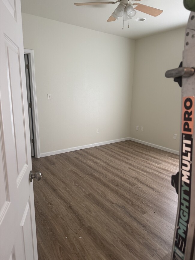 Foto del edificio - 402 N Pine St