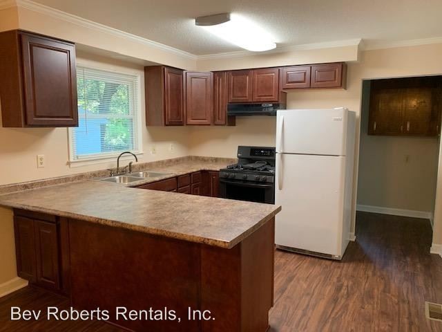Building Photo - 3 br, 1.5 bath House - 5405 Poole Road