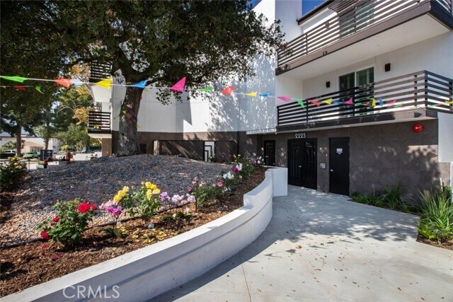 Building Photo - 2225 Mira Vista Ave