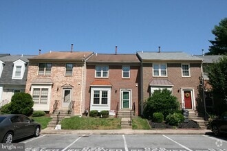 Building Photo - 130 Deer Park Ln