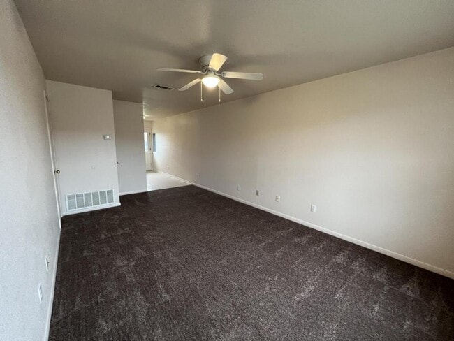 Building Photo - 2811 Cantabrian Dr