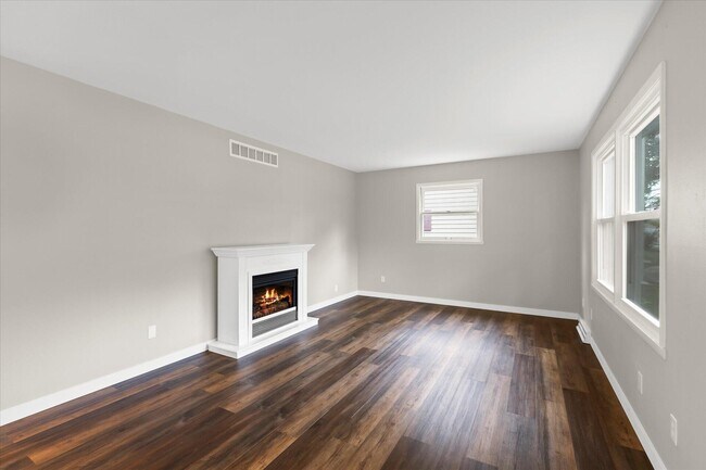 Building Photo - W56N479 Highland Dr