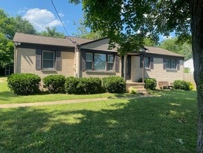 Foto principal - 210 Maple Dr