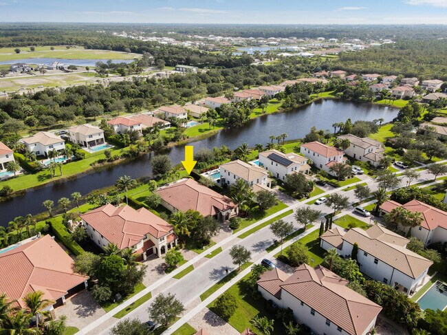 Foto del edificio - 151 Whale Cay Way