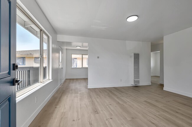 Entrada y sala de estar - 344 Pennsylvania Dr