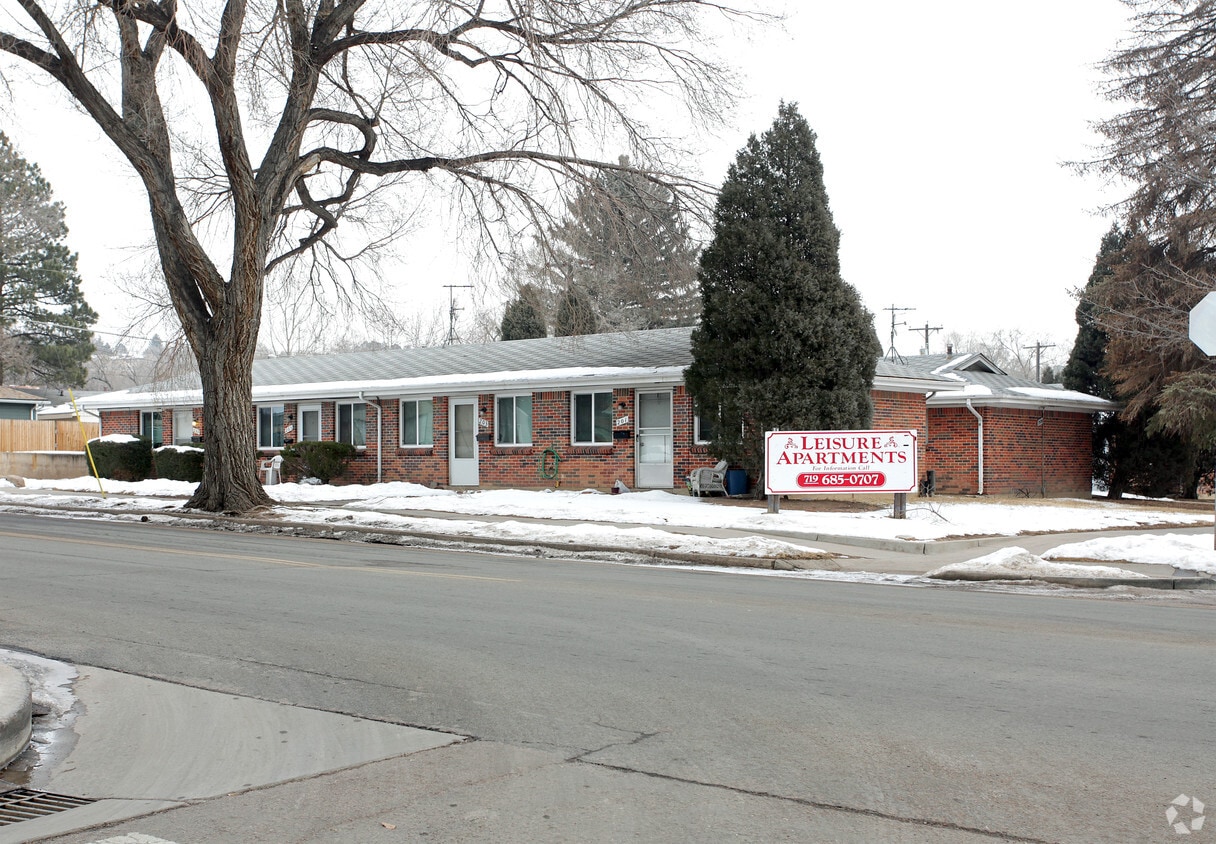 Primary Photo - Leisure Apartments