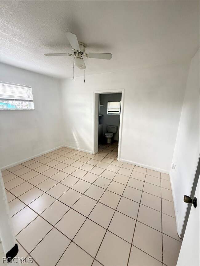 Foto del edificio - 21422 Kenyon Ave