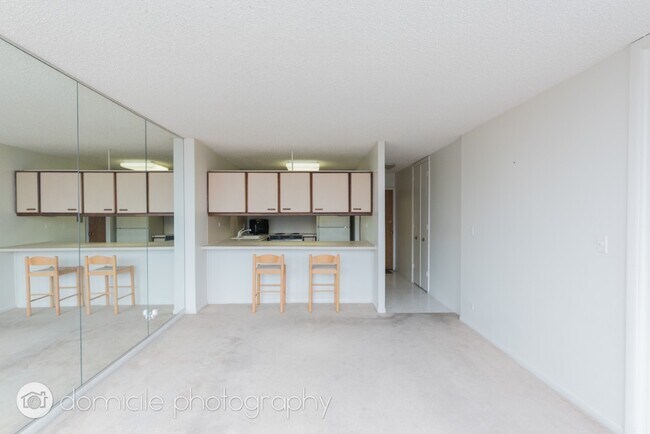 Foto del edificio - 2754 N HAMPDEN Ct