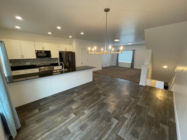 Building Photo - 14796 Rising Star Way