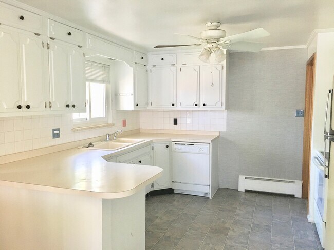 Building Photo - 3505 W 39th Ave