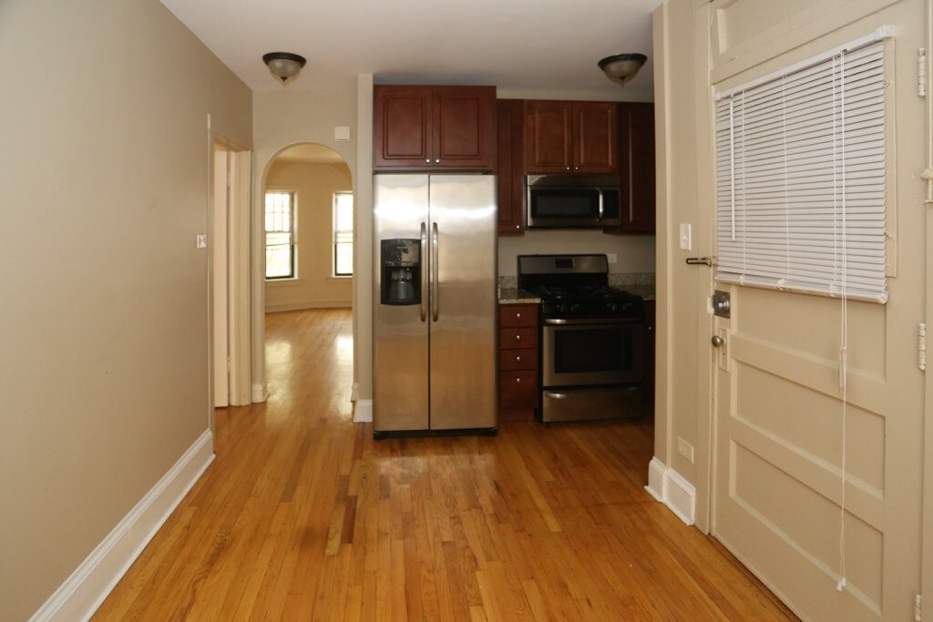 Foto principal - 4904 N Hoyne Ave