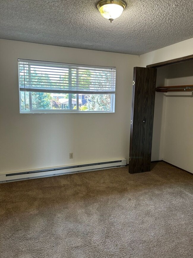 Foto del edificio - 1215 Pioneer St