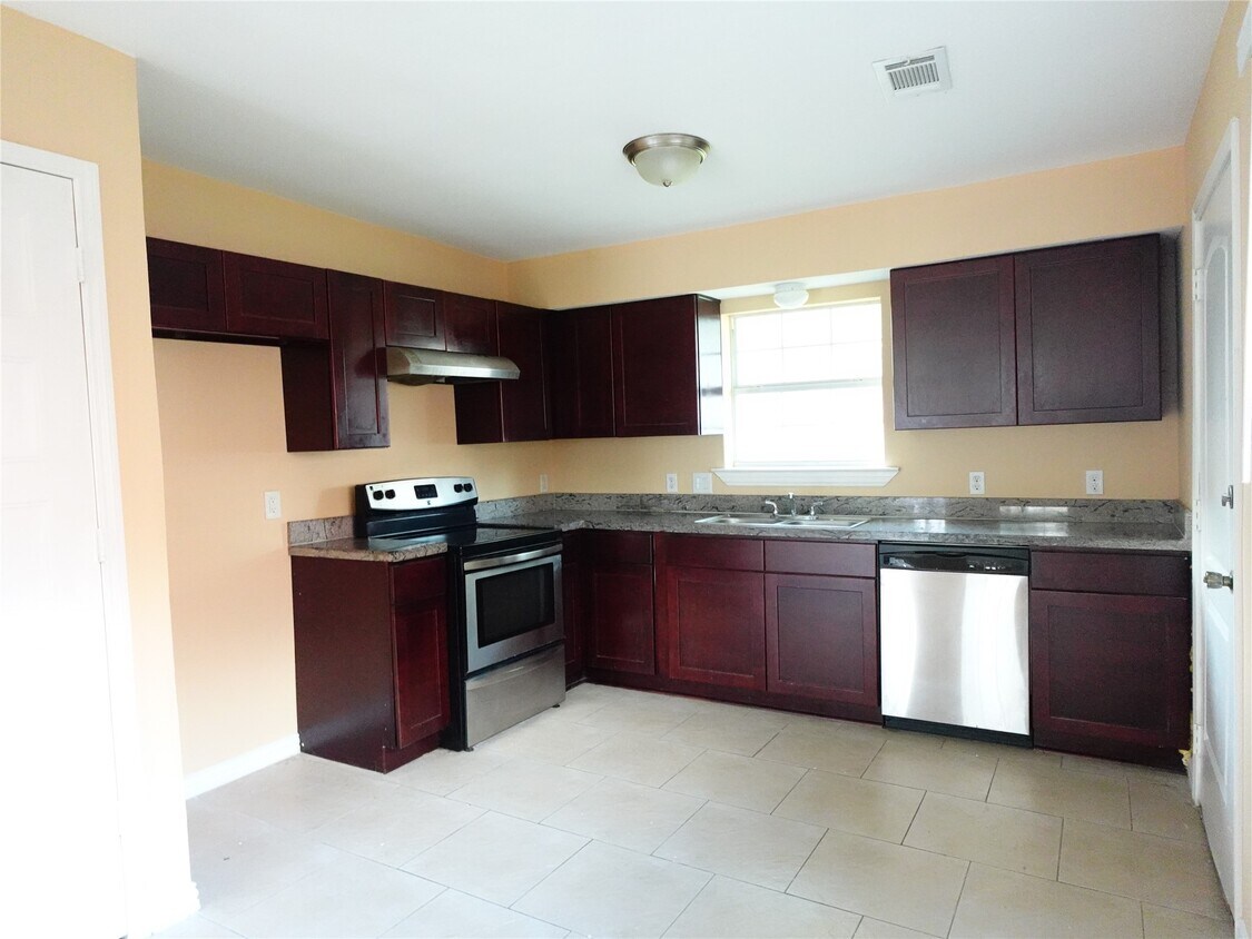 Foto del edificio - 4721 Denmark St