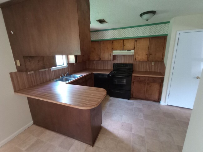 Foto del edificio - 3 Bedroom 1 Bath Home in Cottondale