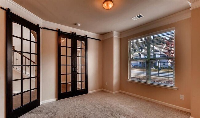 Foto del edificio - 135 Lindsey Terrace
