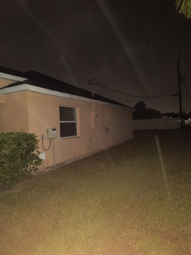Foto del edificio - 2162 SW Quarry St
