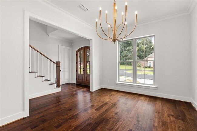Foto del edificio - 5488 Hilltop Dr N