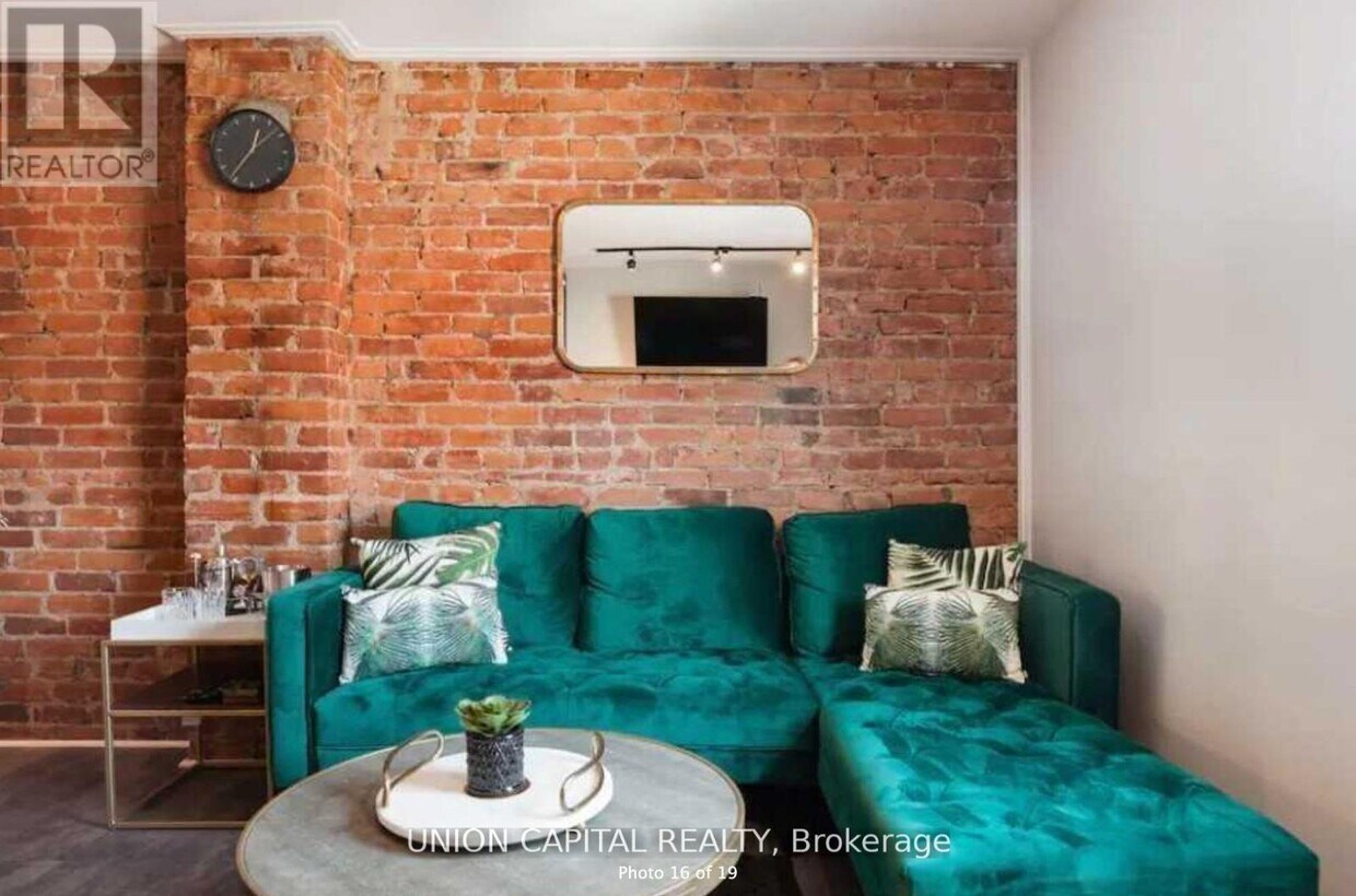 Photo principale - 1412 Queen St W