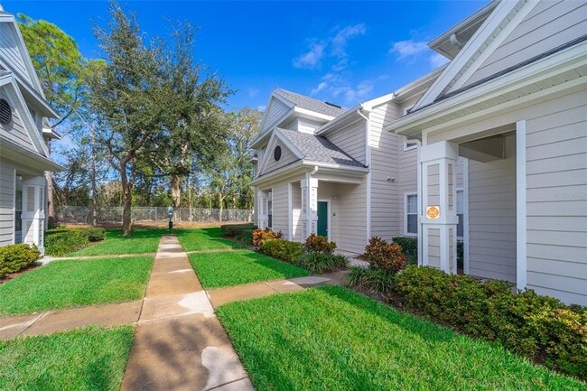 Building Photo - 1300 Eastern Pecan Pl