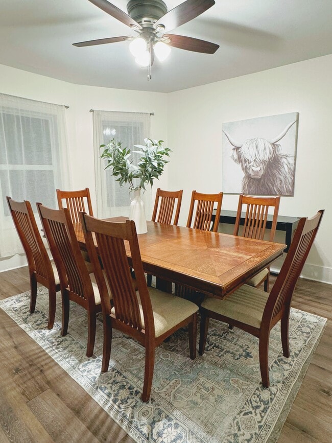 Foto del edificio - 3920 E Church St