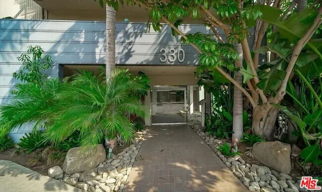 Foto del edificio - 330 S Barrington Ave