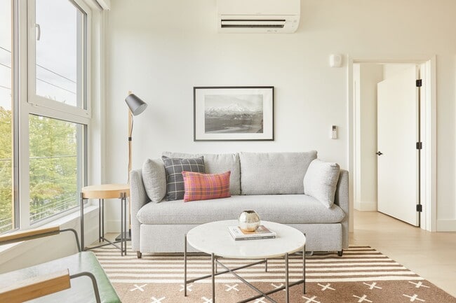 Building Photo - Solis Apartments