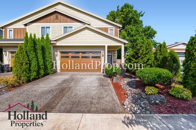 Building Photo - Beautiful 3-Bedroom Home with Fireplace, Modern Kitchen & Private Backyard in Hillsboro