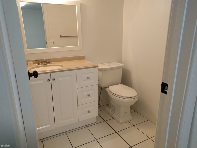 Foto del edificio - 5465 Sylvan Ave