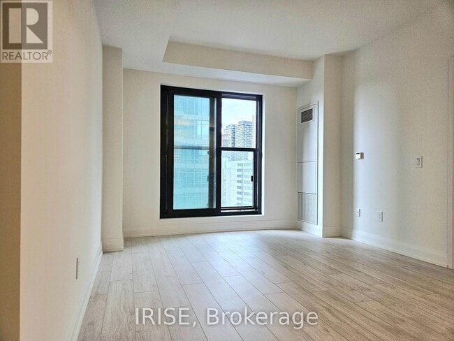 Building Photo - 20 Soudan Ave