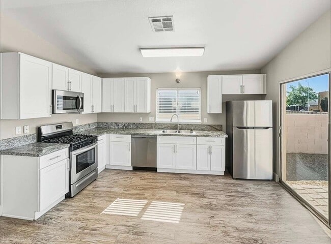 Building Photo - 6357 Greyhawk Ave