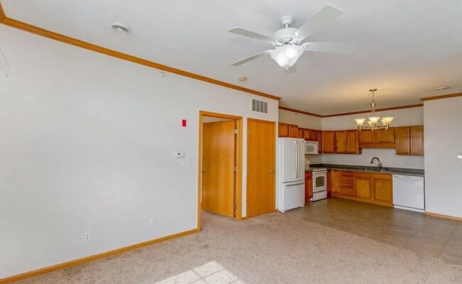 Foto del edificio - 1 Bedroom Condo Available August 1st, 2026