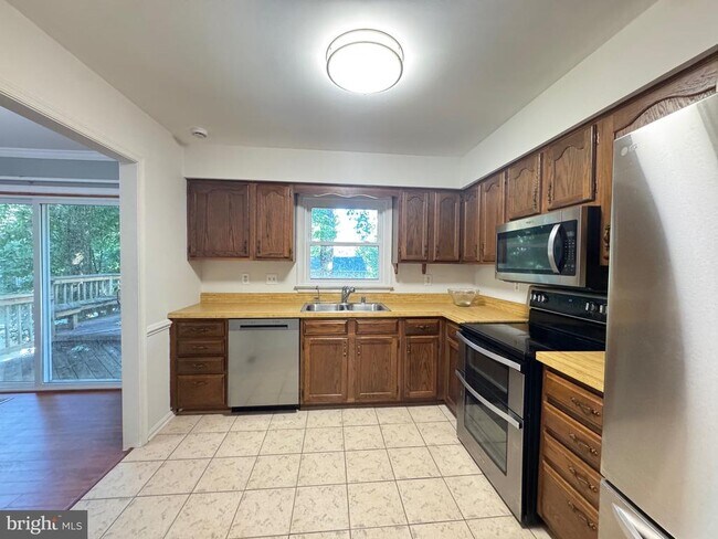 Foto del edificio - 10608 Holleybrooke Dr