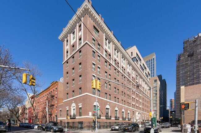 Foto del edificio - Nevins Street Apartments