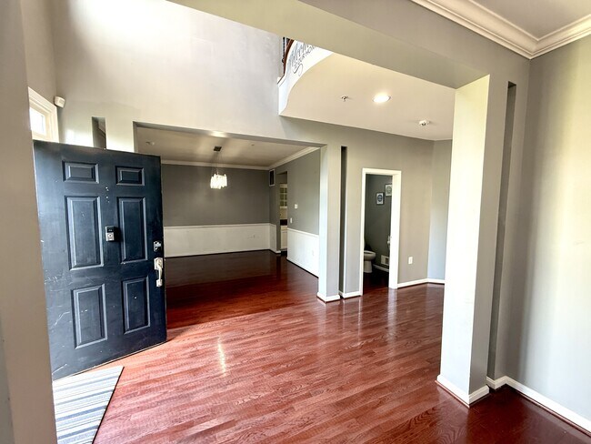 Foto del edificio - 9709 Byward Blvd